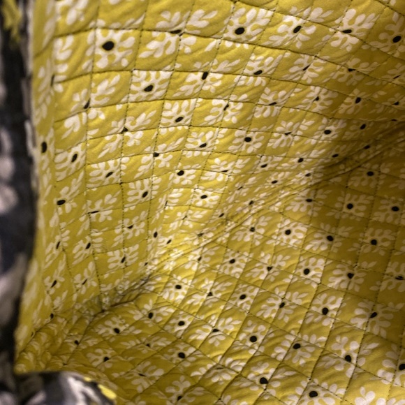 Vera Bradley Baroque Shoulder Tote. Like New - Picture 5 of 5